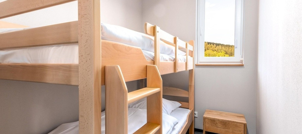 Familienfreundliche Bungalows am Kronenburger See, 哈尔施拉格 — 照片 1