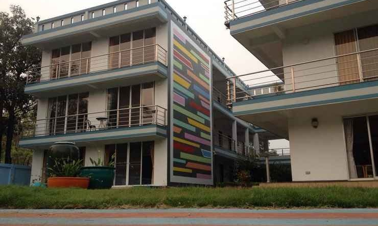 O.U.M.Hotel, 程逸 — 照片 1