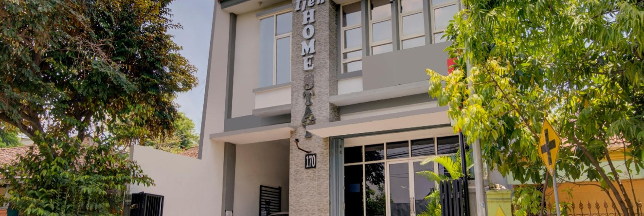 OYO 3229 Ijen Homestay, Mojokerto — photo 1