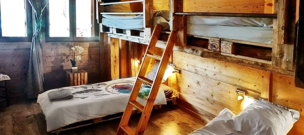 Chalet La Tuviere Bike Inn, Jarrier — photo 1