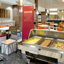 Hampton Inn & Suites Teaneck Glenpointe, Тинек — фото 4