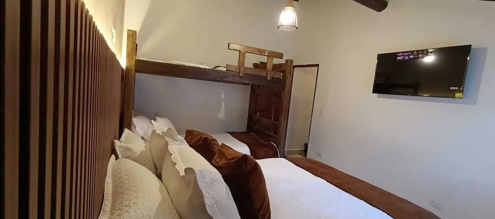 Hotel La Toscana Hostel, Вилья де Лейва — фото 1