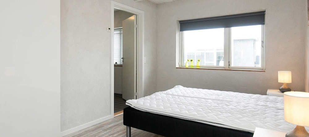 Modern Holiday Home in Falster With Whirlpool, 法尔斯特 — 照片 1