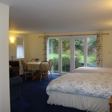Courtlands Nurseries B&B, Ист Гринстед — фото 2