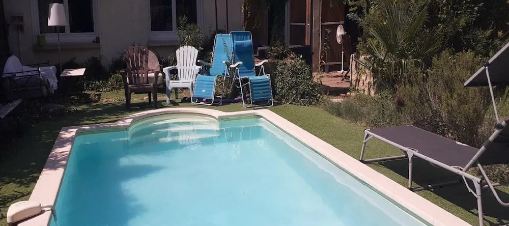 Nice Villa In Morieres-Les-Avignon With Pool, Морьер-лес-Авиньон — фото 1