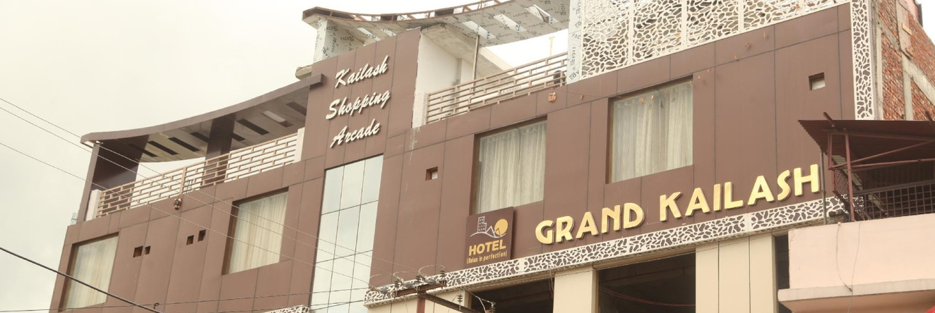 Hotel Grand Kailash, 加拉桑 — 照片 1