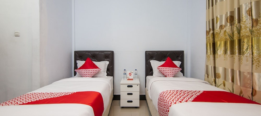 Hotel Kartini by OYO Rooms, Tarutung — photo 1
