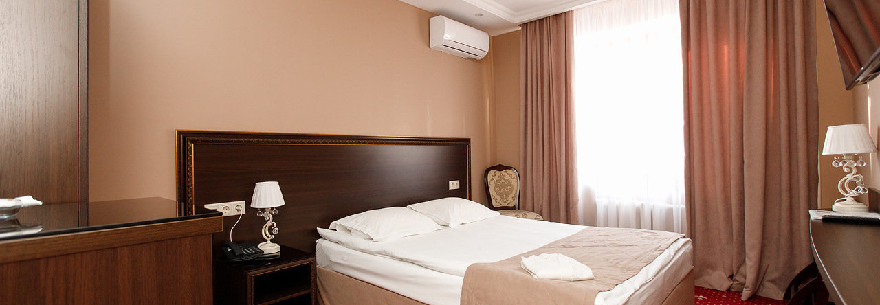 Komilfo Hotel, 马格尼托哥尔斯克 — 照片 1