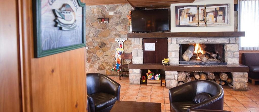 Hotel Avet, La Coma I la Pedra — photo 1