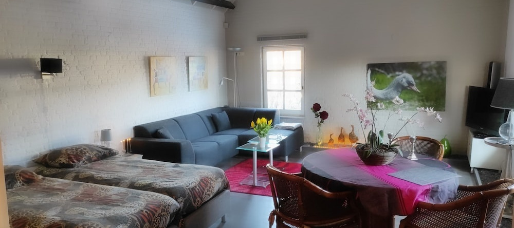 Room-Room To Rent With Own Entrance, Liv, Ванссюм — фото 1