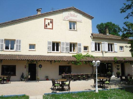 Auberge des Mourgues, 卡利安 — 照片 1