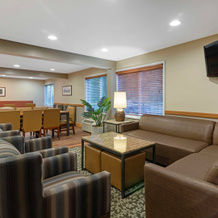 Best Western Plus Windjammer Inn & Conference Center, 南伯灵顿 — 照片 2