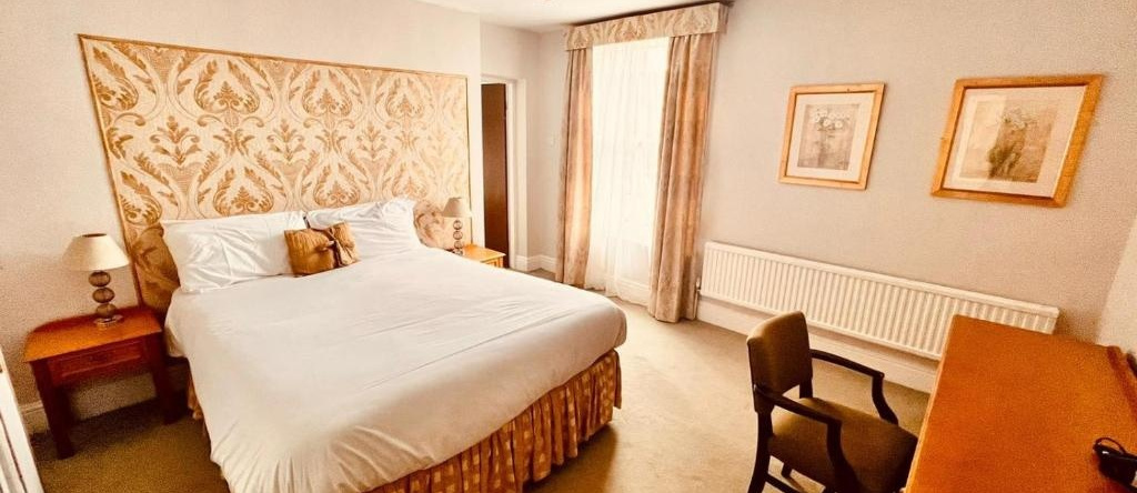 Crown Hotel - Stone (Near Stoke-On-Trent) by OYO, 斯通 — 照片 1