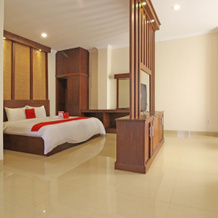 RedDoorz Premium @ The Garden Suites Solo, 苏拉卡尔塔 — 照片 4
