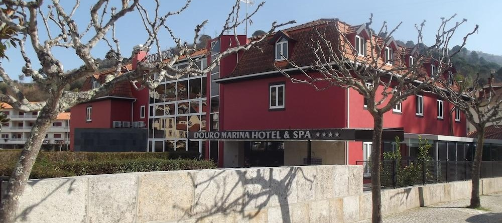 Douro Marina Hotel Spa, 蒙塔莱格雷 — 照片 1