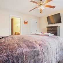 Good Vibes Only - Perfect Home In Quiet Residential Area With Work/study Space 4 Bedroom Townhouse by Redawning, 格罗夫敦 — 照片 5