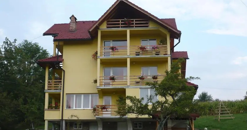Pensiunea Tiuta, Corbeni — photo 1