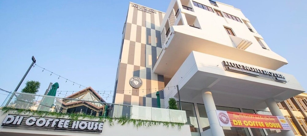 Huu Nghi 1 Hotel, 芒街 — 照片 1