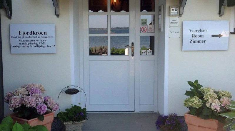 Hotel Fjordkroen, Praesto — photo 1
