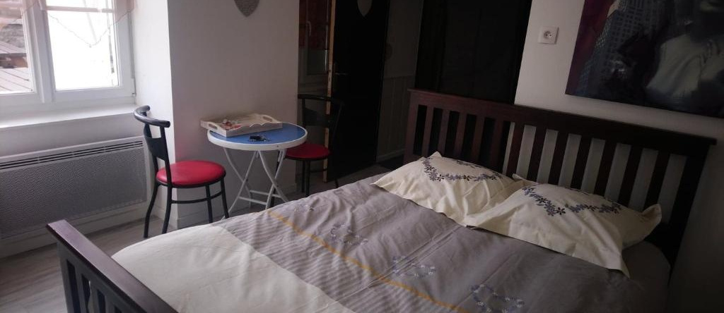 Chambre pour 2 personnes à Formigny, Formigny — photo 1
