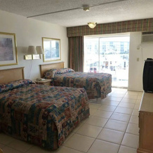 Camelot Waterfront Inn, 北棕榈滩 — 照片 3