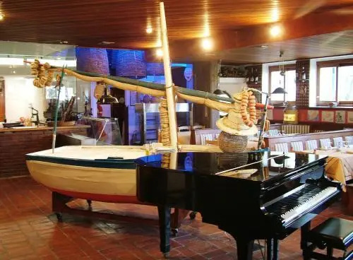 Hotel La Vela, 波利卡 — 照片 1