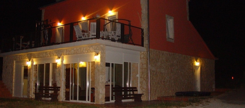 Apartment With 2 Bedrooms in Tribanj, With Enclosed Garden and Wifi -, Tribanj — photo 1