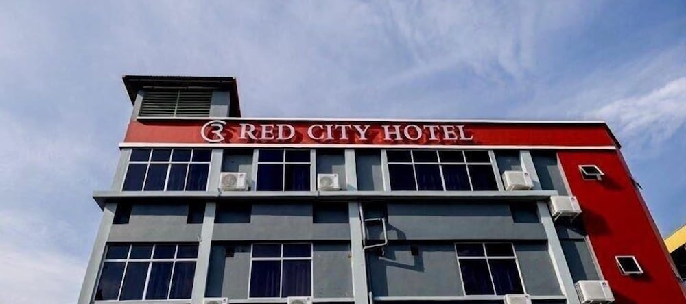 Red City Hotel, Lawas — фото 1