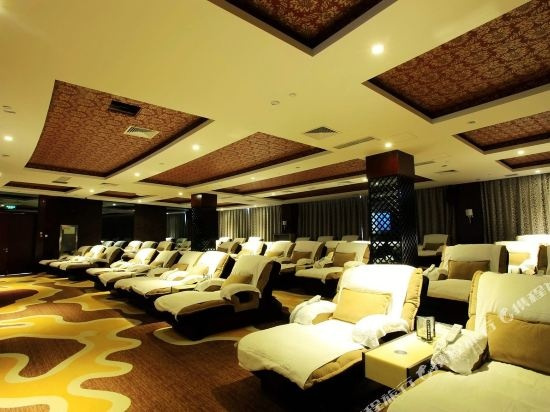 zhangjiakou Century Hotel, Zhangjiakou — photo 1