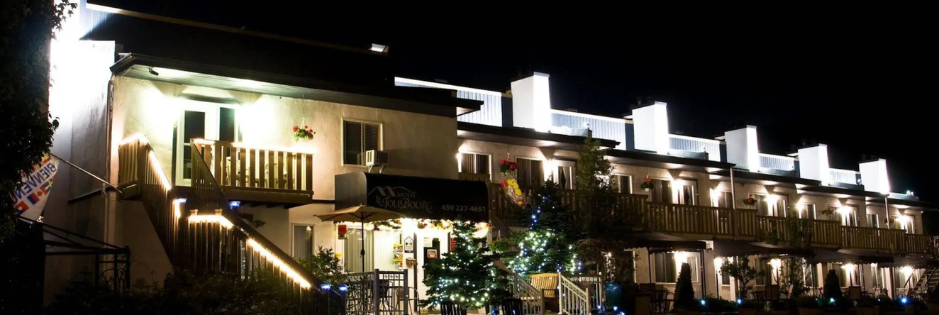Motel Le JoliBourg, 圣索沃尔 — 照片 1