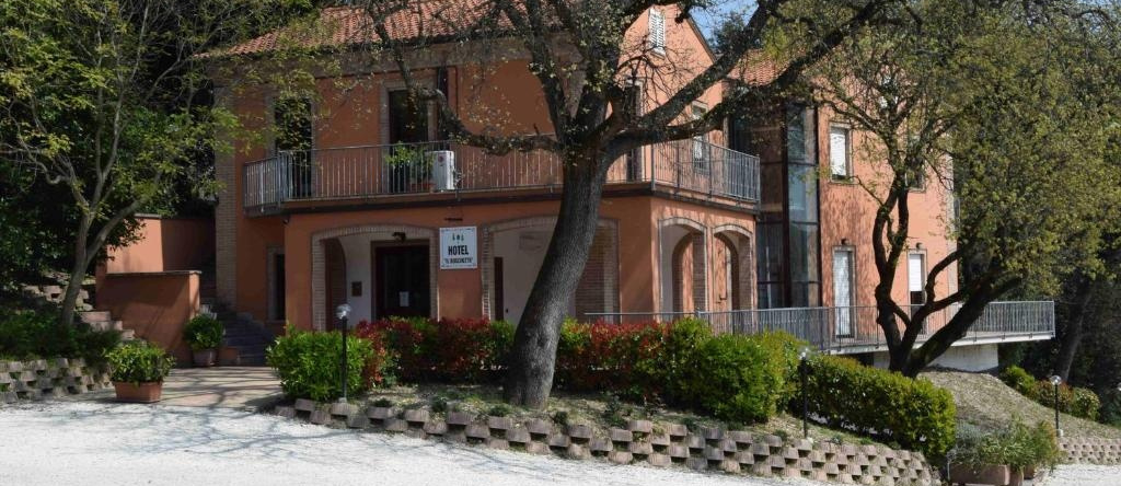 Hotel Il Boschetto, Толентино — фото 1