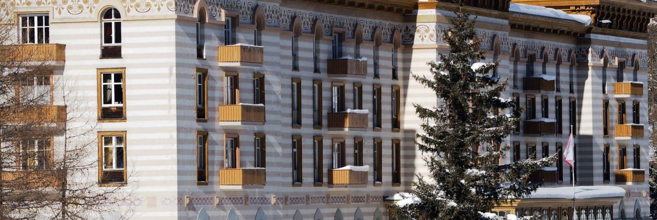 Maloja Palace, 马洛亚 — 照片 1