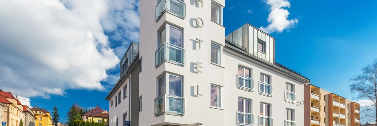 Graphic Hotel, Новы-Йичин — фото 1