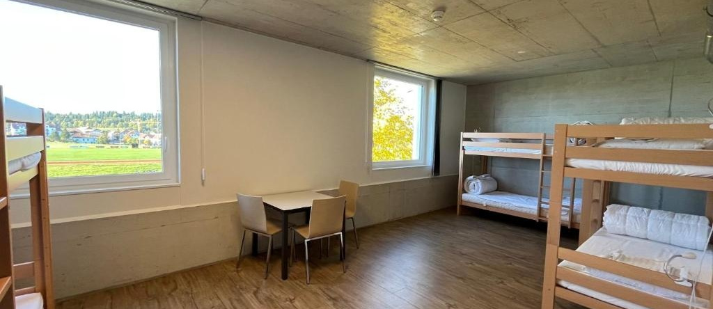 Auberge de Jeunesse Saignelegier, 桑莱热 — 照片 1