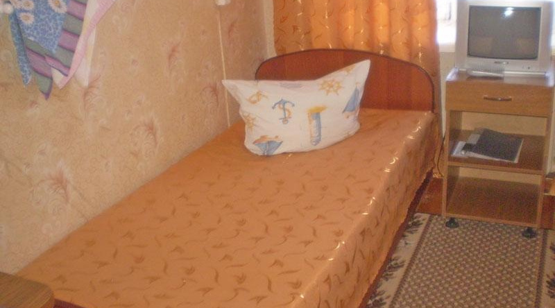 Hotel Druzhba, Gryazovets — photo 1