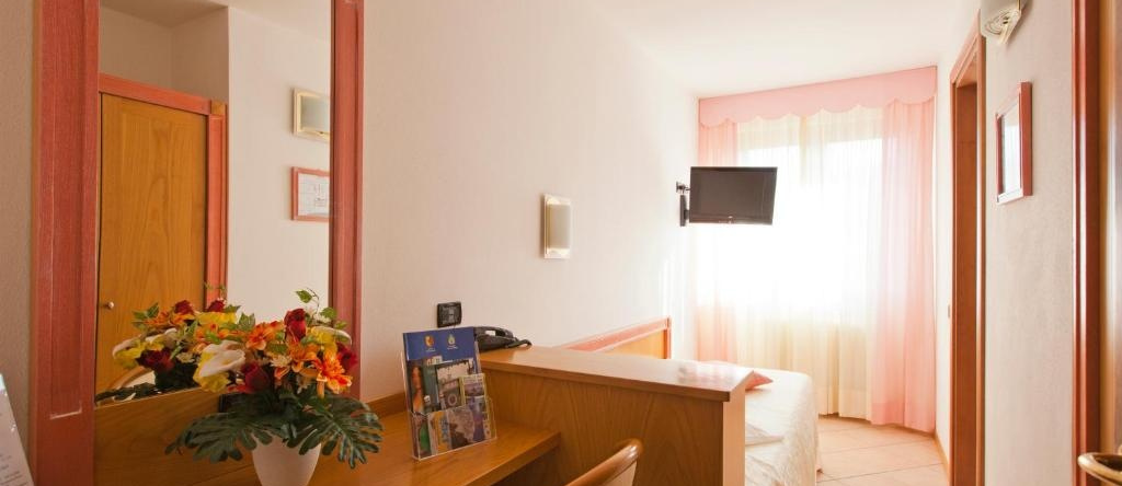 Hotel Ambra, Клузоне — фото 1