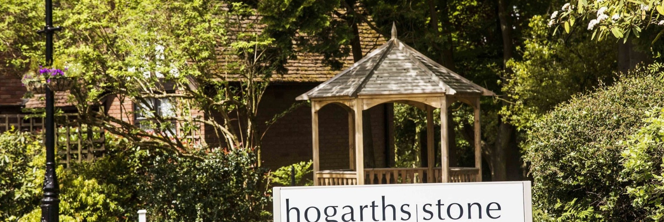 Hogarths Stone Manor, Kidderminster — photo 1