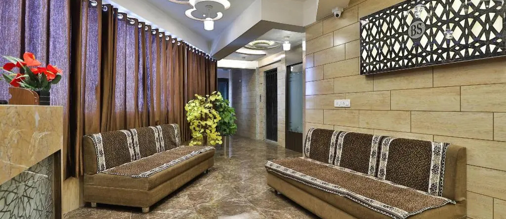Hotel Bonsoir, Калол — фото 1