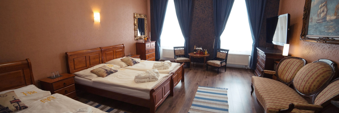 Bristol Hotel, Banska Stiavnica — photo 1
