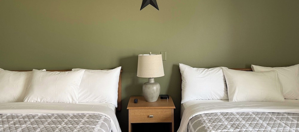 The Trail Inn - Amana IA, Amana — photo 1