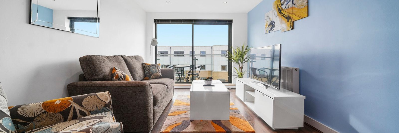 Cosy 2 Bed Apartment - Perfect For Groups, Стивенидж — фото 1