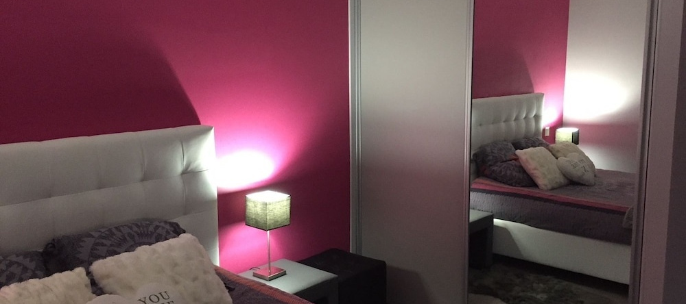 La Chambre Rose, Macon — photo 1
