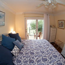 Away At The Bay Bed & Breakfast, Фейрхоуп — фото 3