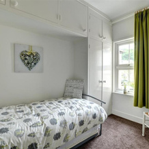 Spacious Holiday Home With Lovely Garden, Ideal Location in South Wales, 拉尼德洛斯 — 照片 5