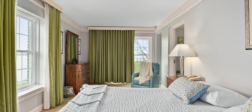 Top Floor Master Suite Bay View, 红角 — 照片 1