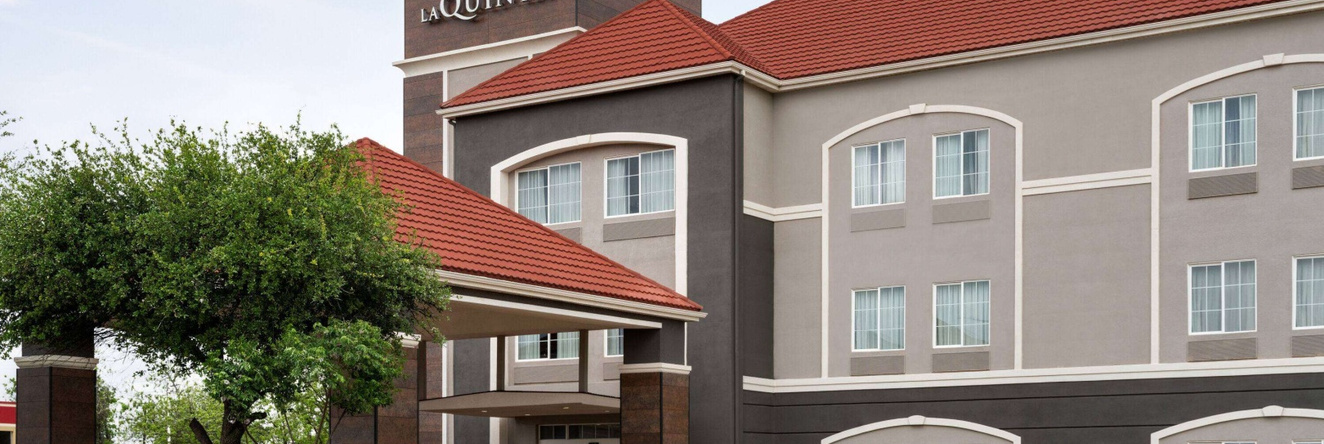 La Quinta Inn & Suites By Wyndham Stephenville, Стивенвилл — фото 1