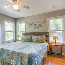 1 Mi to Dtwn: Family-friendly Brenham Bungalow!, Brenham — photo 4