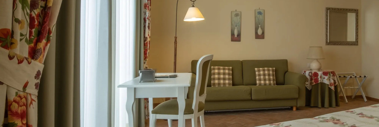 Hotel Borgo di Cortefreda Relais, 塔瓦内莱瓦尔迪佩萨 — 照片 1