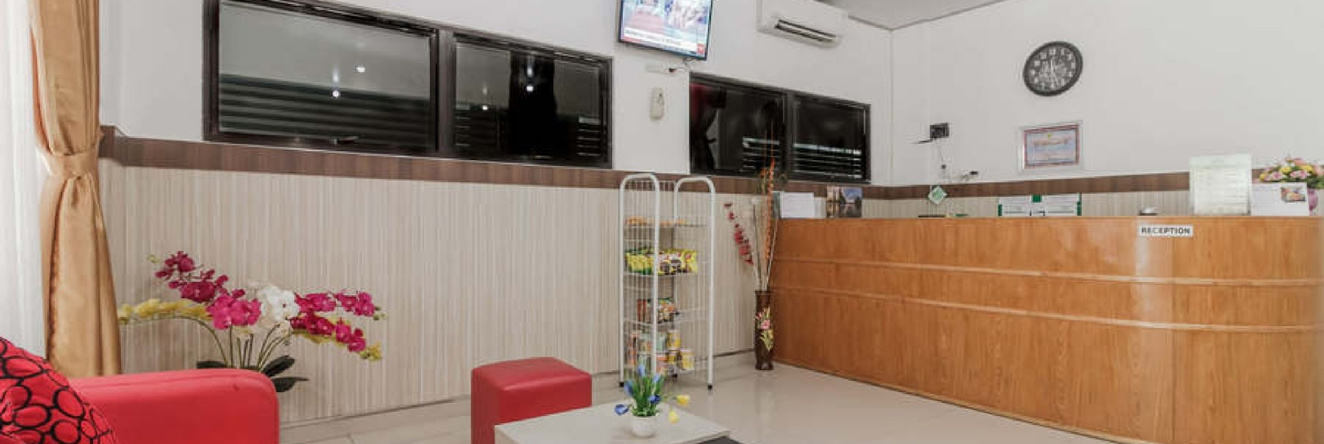 RedDoorz near RSU Suaka Insan, 班贾尔马辛 — 照片 1
