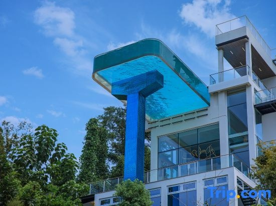 Moganshan Sky Swimming Pool Resort, Huzhou — photo 1